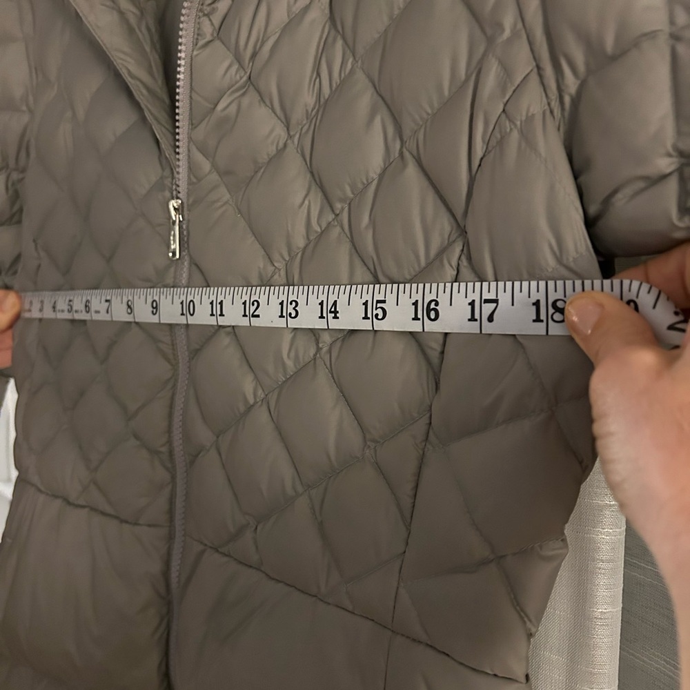 North Face Winter Jacket Light Gray - image 5